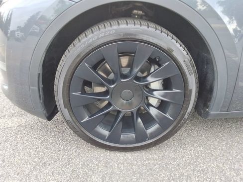 Used 2023 Tesla Model Y Long Range AWD/4WD image 10
