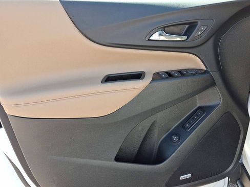 Certified 2023 Chevrolet Equinox Premier image 29