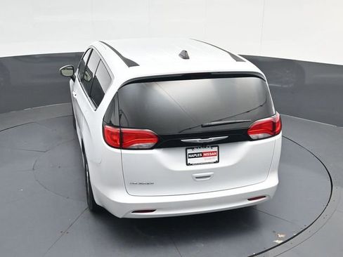 Used 2023 Chrysler Voyager LX FWD image 43