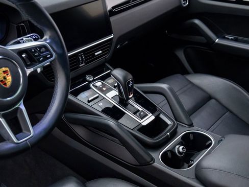 Certified 2021 Porsche Cayenne image 13