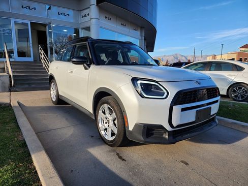 Used 2025 MINI Cooper Countryman S image 3