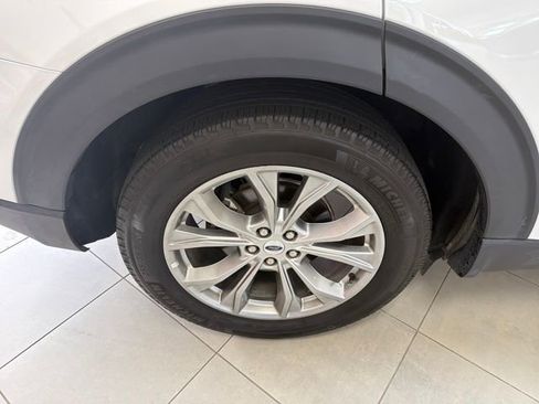 Used 2023 Ford Explorer Limited image 30