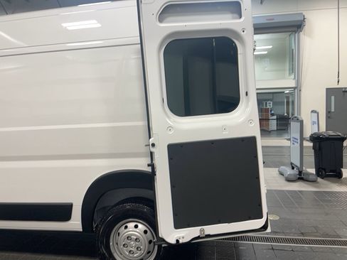 Used 2023 RAM ProMaster 2500 image 13