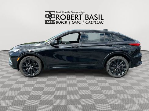 Used 2024 Buick Envista Sport Touring w/ Convenience I Package FWD image 5