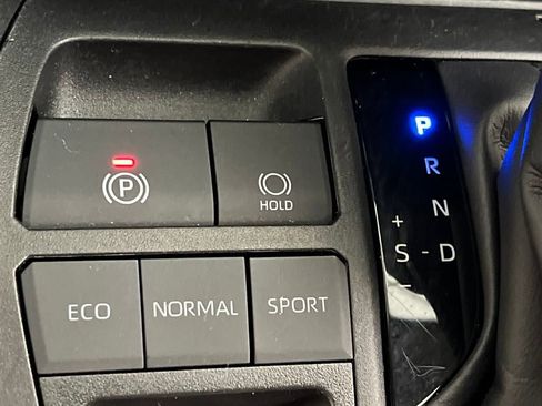 Used 2023 Toyota RAV4 LE image 44