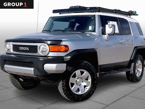 Used 2007 Toyota FJ Cruiser 4WD image 1