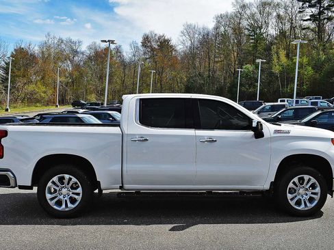 Used 2024 Chevrolet Silverado 1500 LTZ w/ Technology Package AWD/4WD image 7