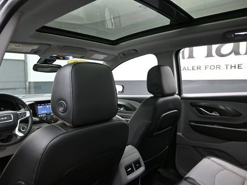 Used 2020 GMC Terrain SLT w/ Preferred Package AWD/4WD image 25