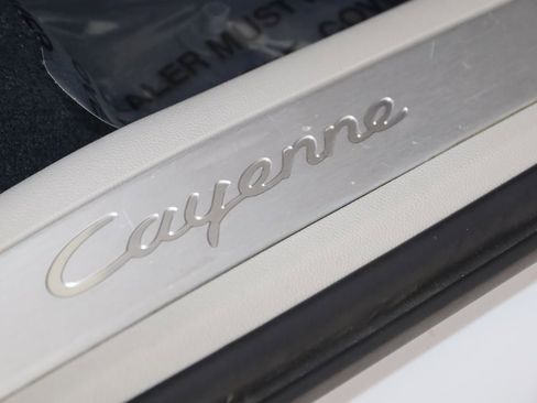 Used 2020 Porsche Cayenne AWD/4WD image 14