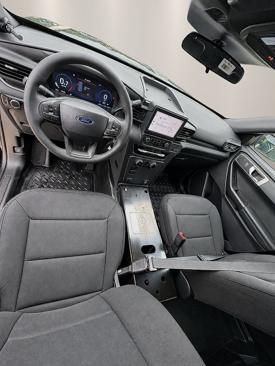 New 2025 Ford Explorer 4WD Police Interceptor w/ Ready For The Road Package image 8