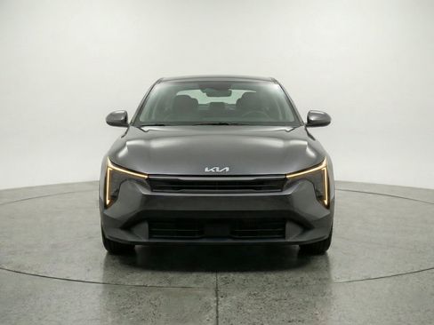 Used 2025 Kia K4 FWD image 2