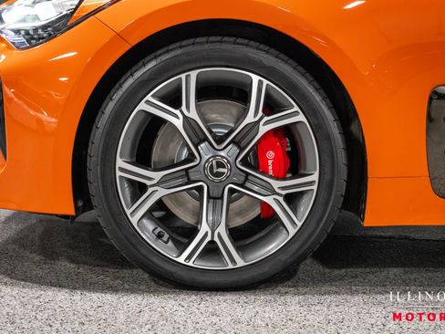 Used 2020 Kia Stinger GT2 image 9