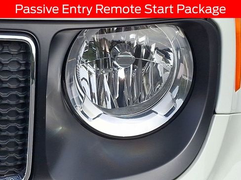 Used 2021 Jeep Renegade Latitude w/ Convenience Group image 9