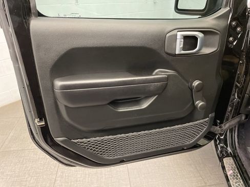 Certified 2021 Jeep Wrangler Sport image 19