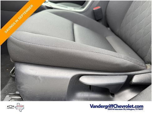Used 2025 Toyota Corolla LE FWD image 22