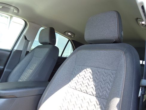 Used 2022 Chevrolet Equinox LT image 11