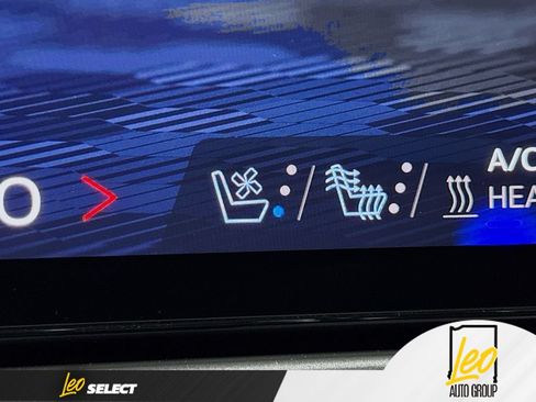Used 2026 Chevrolet Equinox EV RS w/ Convenience Package II FWD image 22