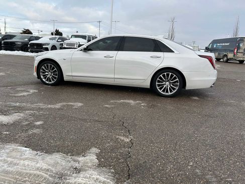 Used 2018 Cadillac CT6 Luxury image 23