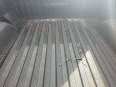 Used 2024 GMC Sierra 1500 AT4 w/ Technology Package image 18