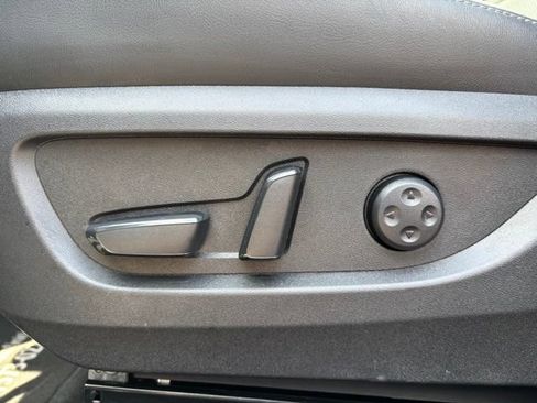 Used 2023 INFINITI QX50 Luxe AWD/4WD image 15