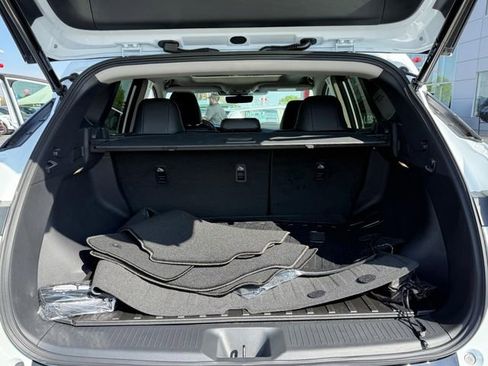 New 2026 Nissan Murano Platinum w/ Cargo Package AWD/4WD image 14
