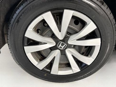 Certified 2025 Honda Civic LX image 33