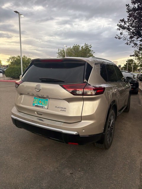 Certified 2024 Nissan Rogue Platinum w/ Platinum Premium Package AWD/4WD image 4