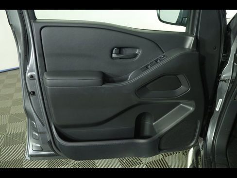 Used 2022 Nissan Frontier S w/ Technology Package AWD/4WD image 22