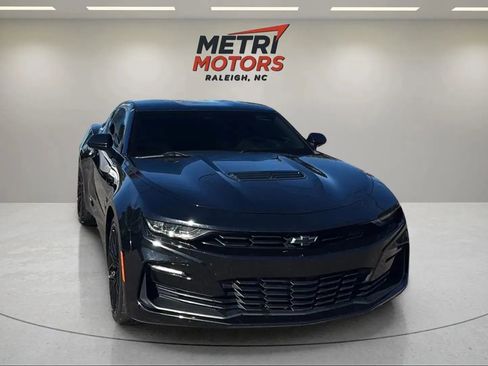 Used 2020 Chevrolet Camaro SS image 3