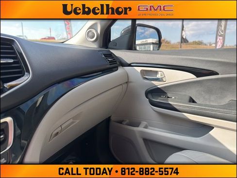 Used 2021 Honda Pilot Touring image 36