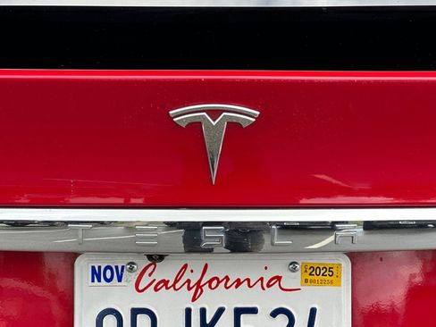 Used 2021 Tesla Model X Long Range image 46