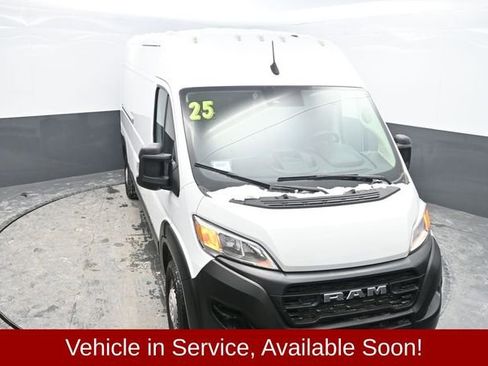 Used 2025 RAM ProMaster 2500 w/ Convenience Group image 22