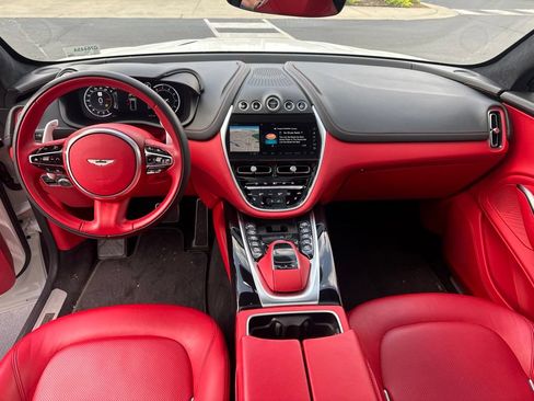 Used 2021 Aston Martin DBX AWD/4WD image 15