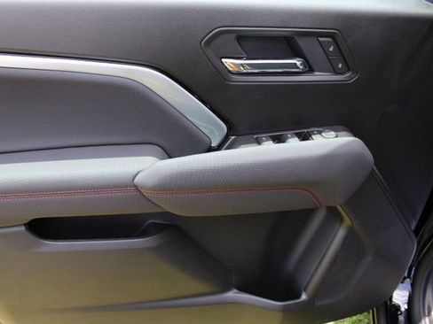 New 2025 Chevrolet Colorado Z71 w/ Technology Package AWD/4WD image 8