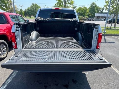 Used 2017 Ford F150 Lariat AWD/4WD image 6