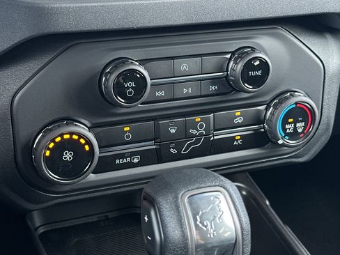 New 2026 Ford Bronco Big Bend AWD/4WD image 19