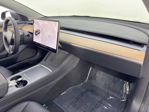 Used 2022 Tesla Model 3 Performance image 15