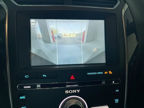 Used 2018 Ford Explorer Sport w/ Equipment Group 401A AWD/4WD image 32