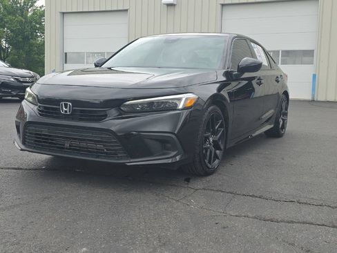 Used 2024 Honda Civic Sport image 3