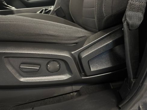 Used 2019 Ford Ranger XLT w/ Equipment Group 302A Luxury AWD/4WD image 4