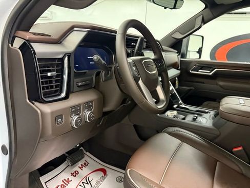 New 2026 GMC Sierra 2500 Denali w/ Denali Reserve Package image 12