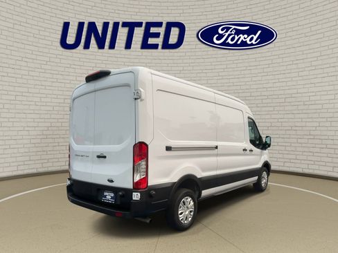 Used 2024 Ford Transit 250 148 Medium Roof w/ Exterior Upgrade Package RWD image 8