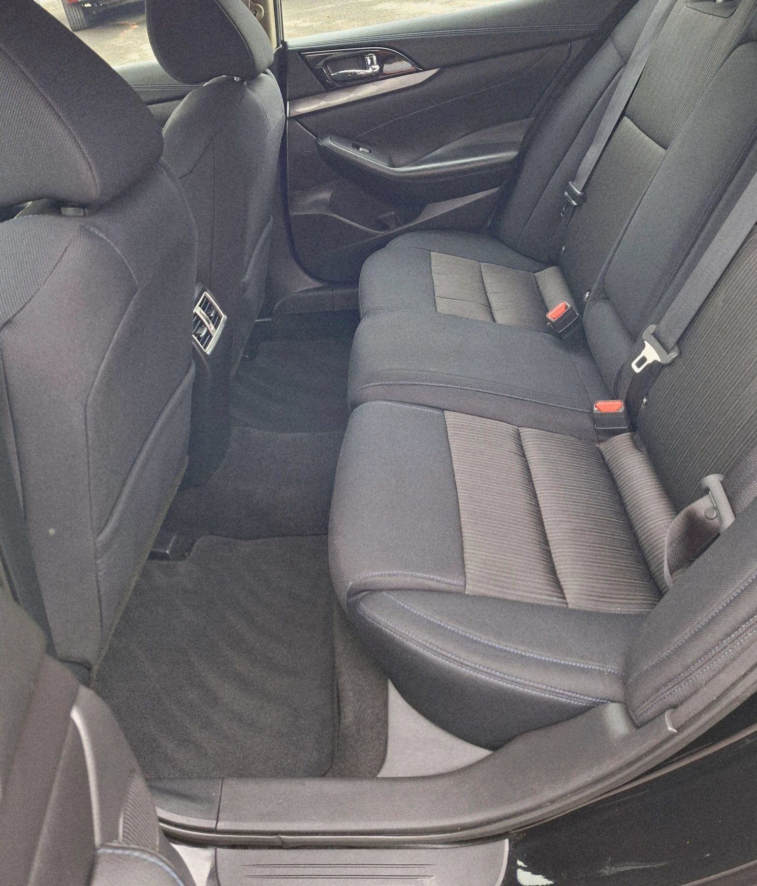 Used 2020 Nissan Maxima 3.5 S w/ Floor Mat Group FWD image 9