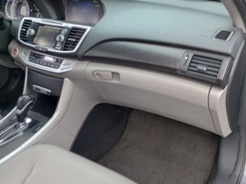 Used 2015 Honda Accord EX-L image 22