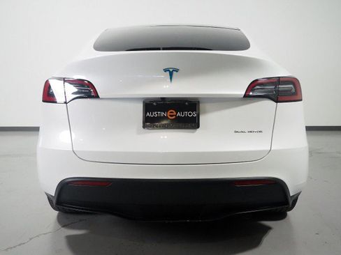 Used 2023 Tesla Model Y Long Range AWD/4WD image 49