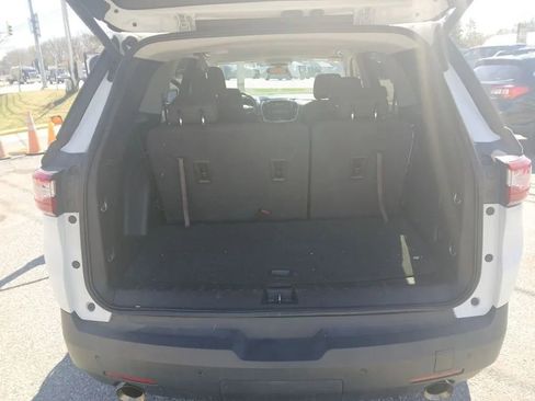 Used 2018 Chevrolet Traverse LT image 22