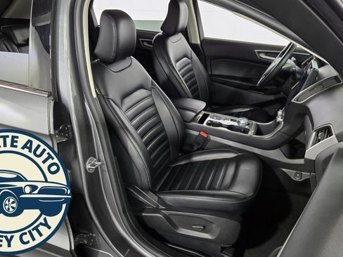 Used 2024 Ford Edge SEL image 29