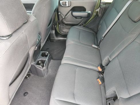 Used 2022 Jeep Wrangler Unlimited Sport AWD/4WD image 40