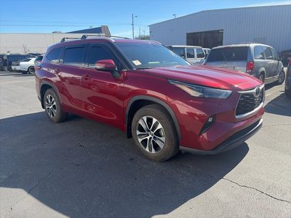 Used 2022 Toyota Highlander XLE