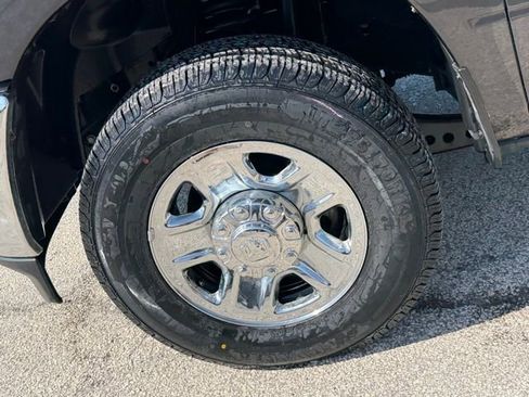 Certified 2024 RAM 2500 Tradesman w/ Chrome Appearance Group image 32